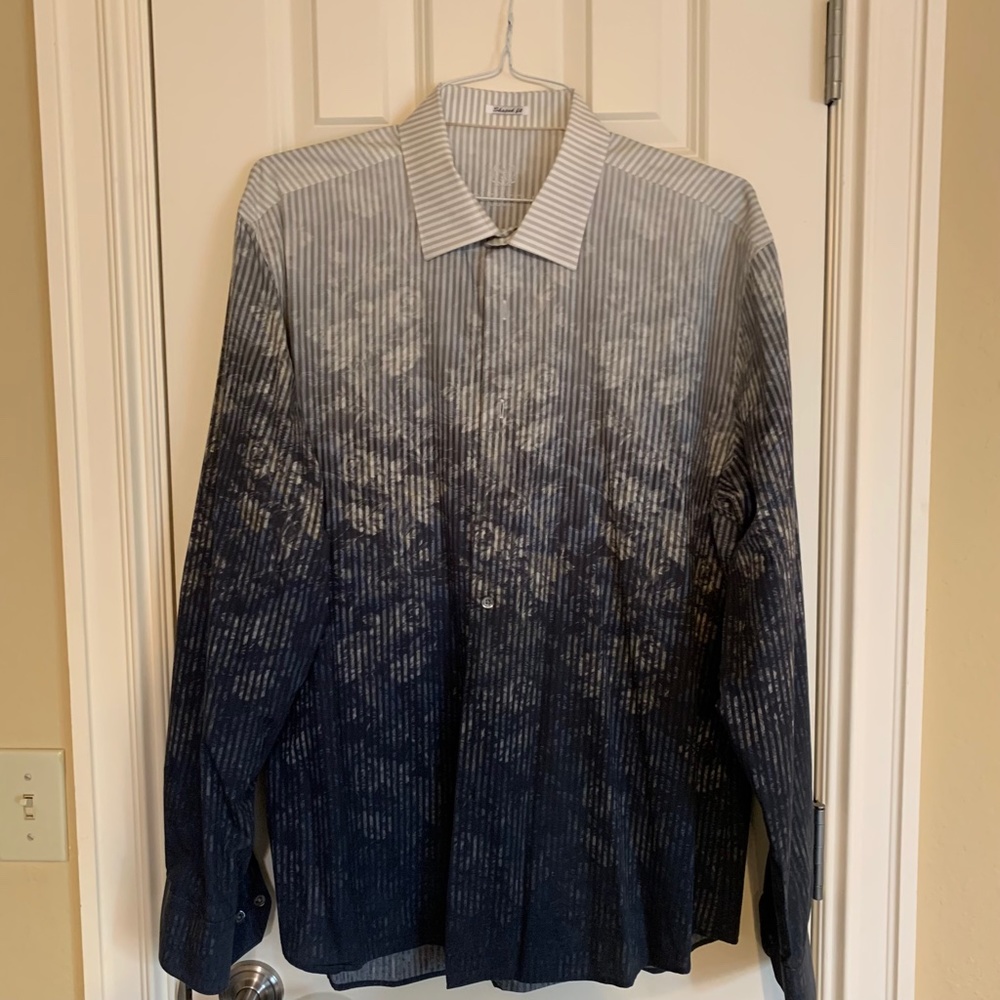 Bugatchi Shaped fit XL casual/dress shirt, black floral ombre pattern